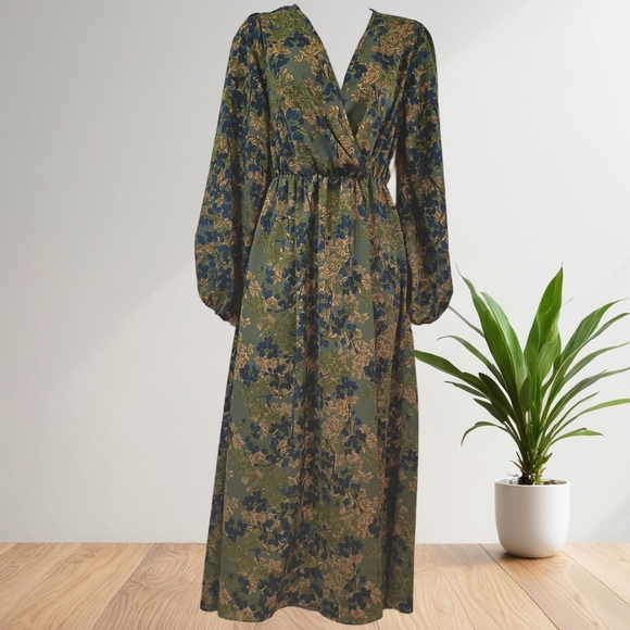 SHEIN Dresses & Skirts - Shein Women's Green/Blue Floral Long Sleeve Elastic Waist Dress Size 4
